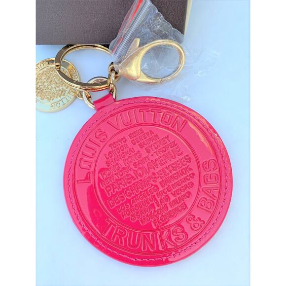 Louis Vuitton Porte Cles Rond Trunks & Bags Key Chain Charm - Picture 4 of 5